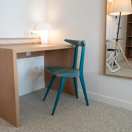 호텔 Les Pins - Oleron 3*