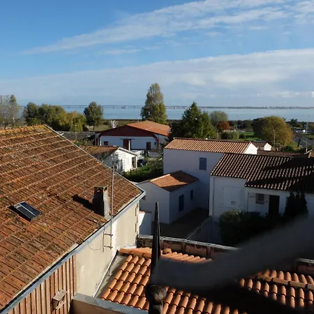 Les Pins 3*